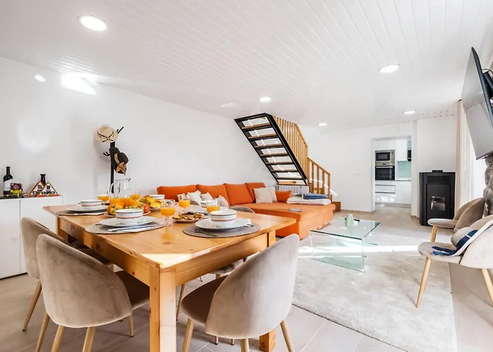 Aguiar's Village Holiday home *